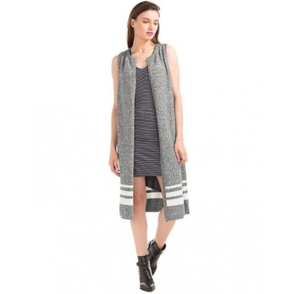 GAP Long Sweater Vest Sz XS - Picture 1 of 5